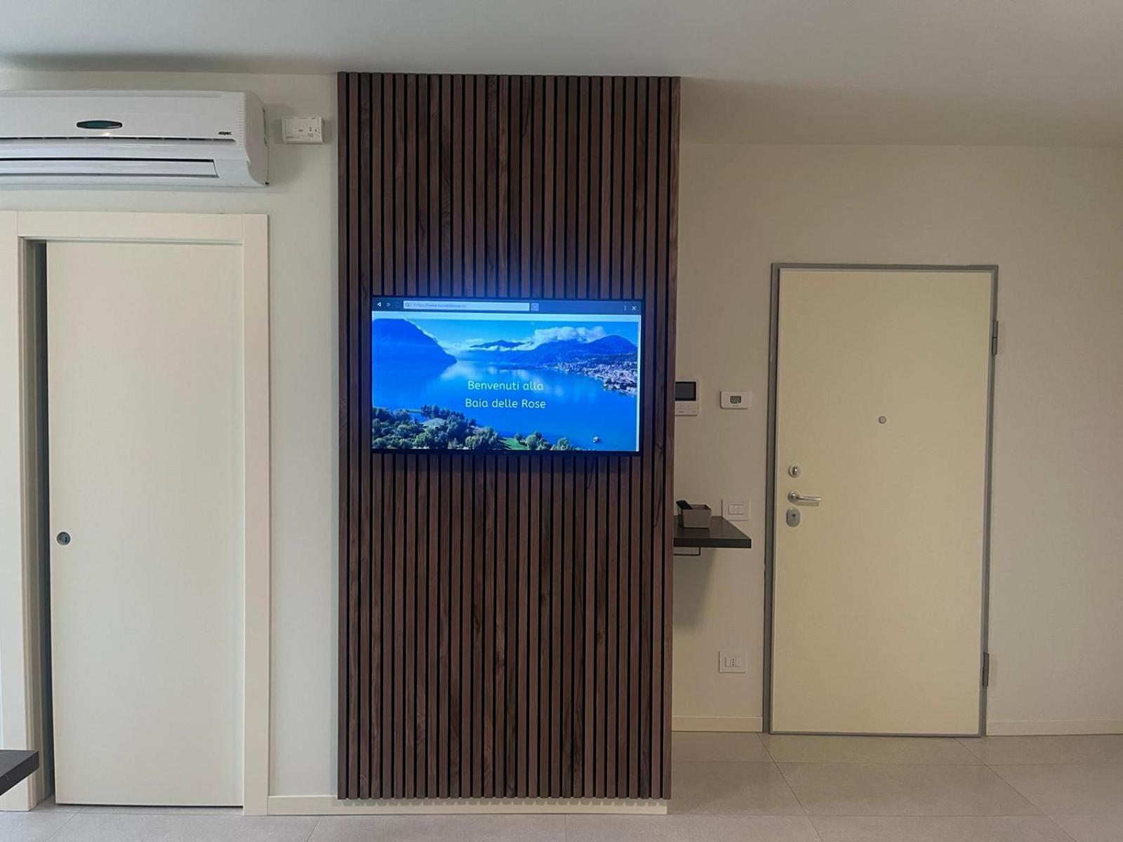Baia Delle Rose Via Roma 111 Apartman Costa Volpino Szoba fotó