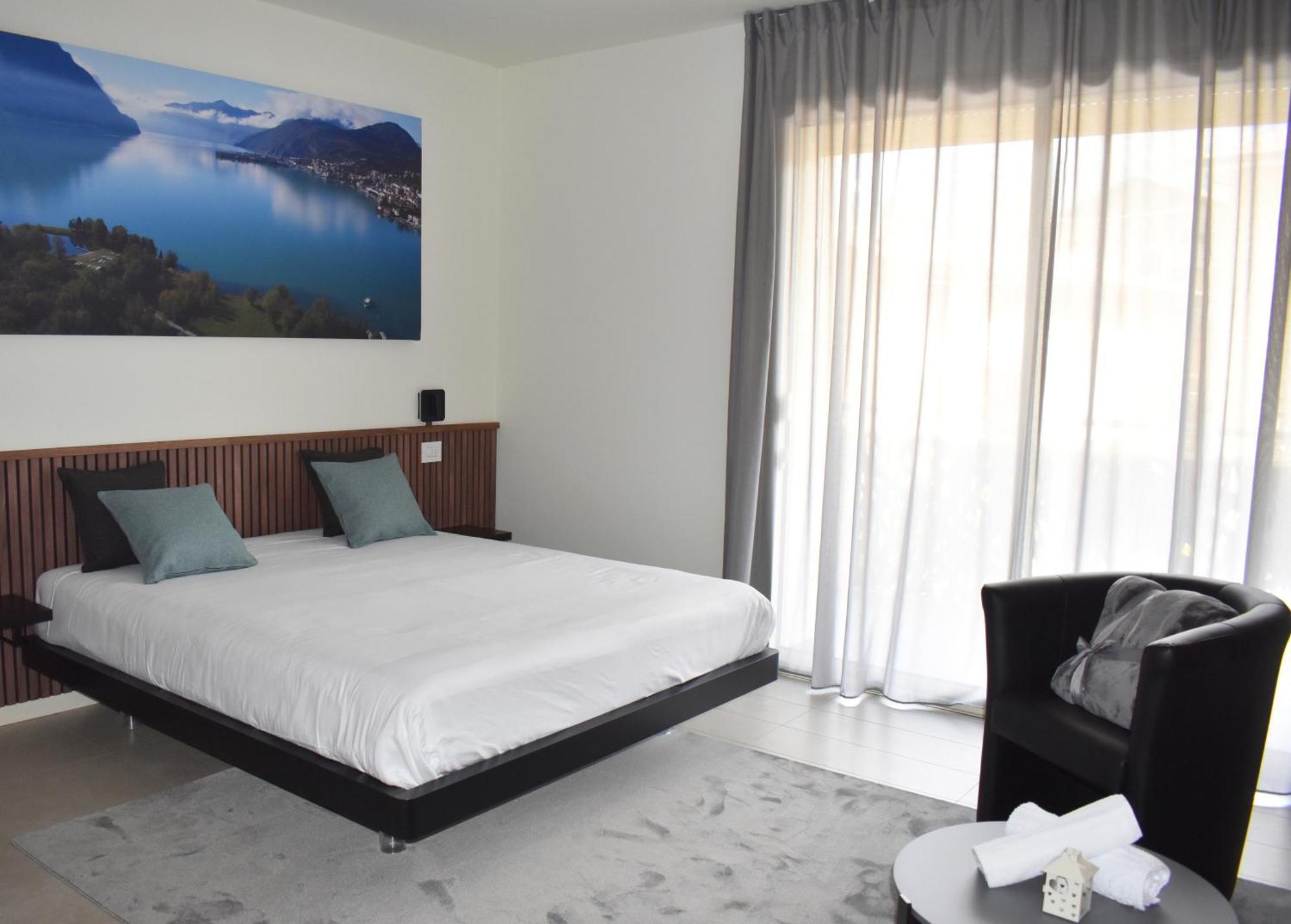 Baia Delle Rose Via Roma 111 Apartman Costa Volpino Kültér fotó