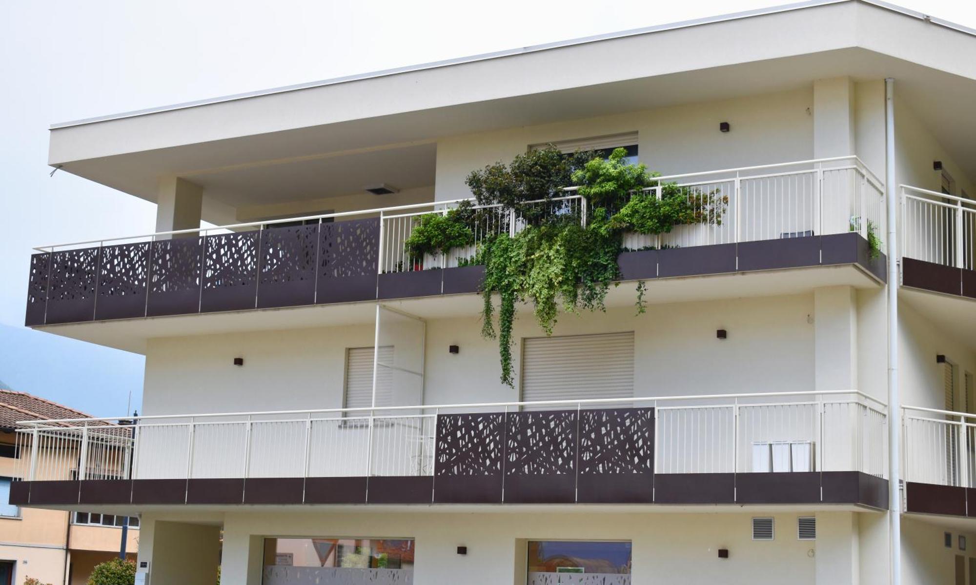 Baia Delle Rose Via Roma 111 Apartman Costa Volpino Kültér fotó
