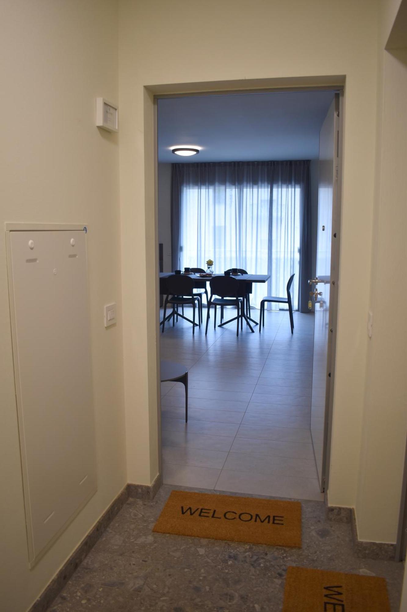 Baia Delle Rose Via Roma 111 Apartman Costa Volpino Szoba fotó